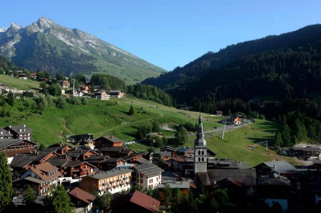 Hotel La Montagne La Clusaz Esterno foto
