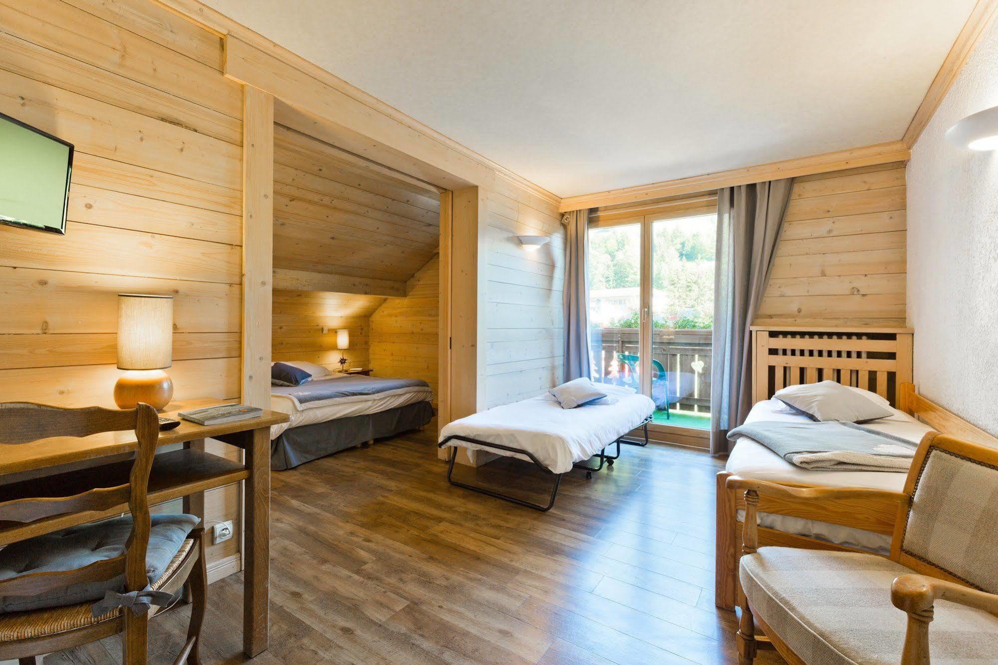 Hotel La Montagne La Clusaz Esterno foto