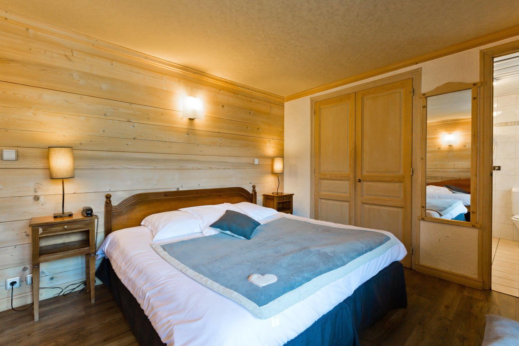 Hotel La Montagne La Clusaz Esterno foto