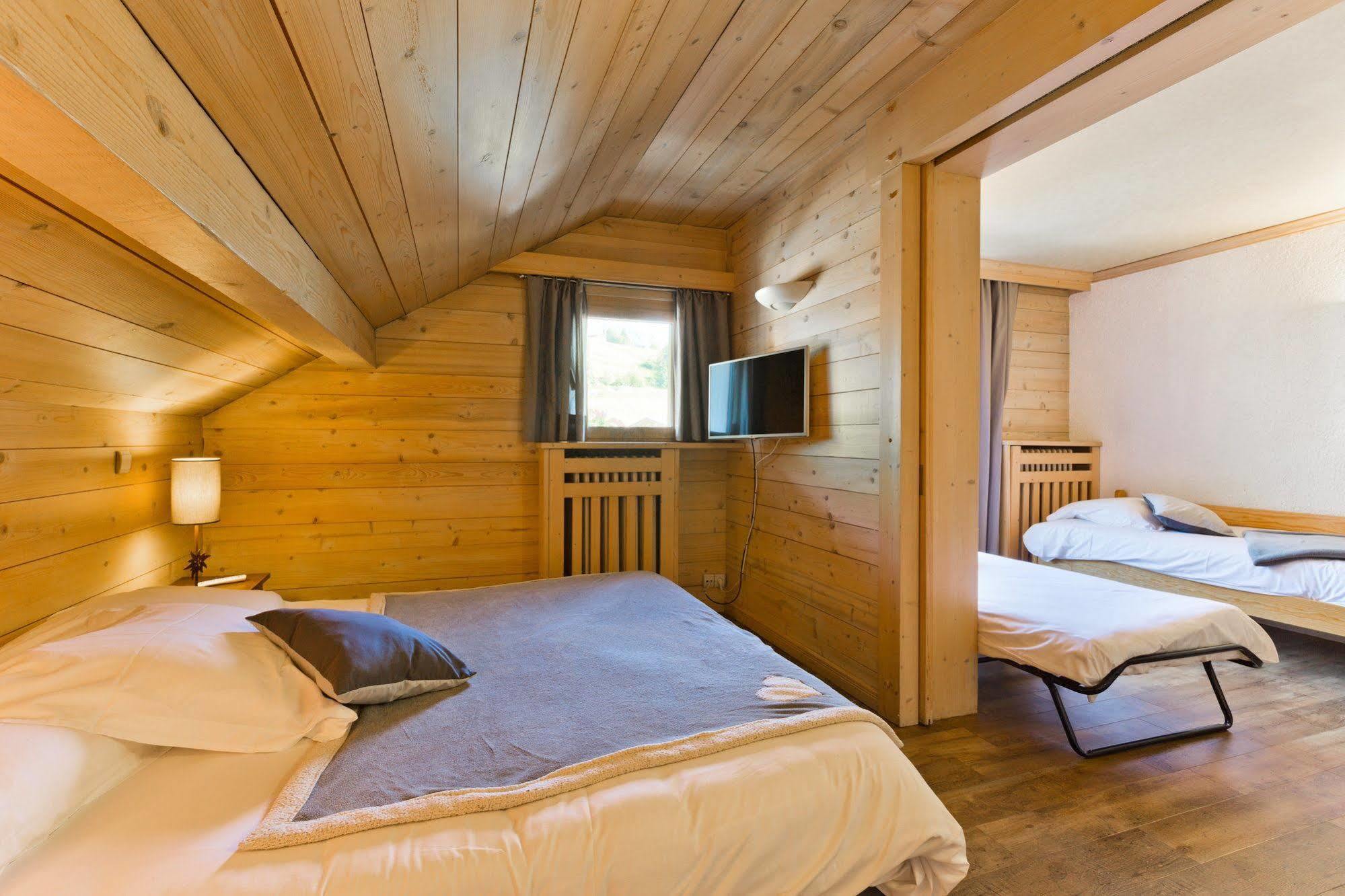 Hotel La Montagne La Clusaz Esterno foto
