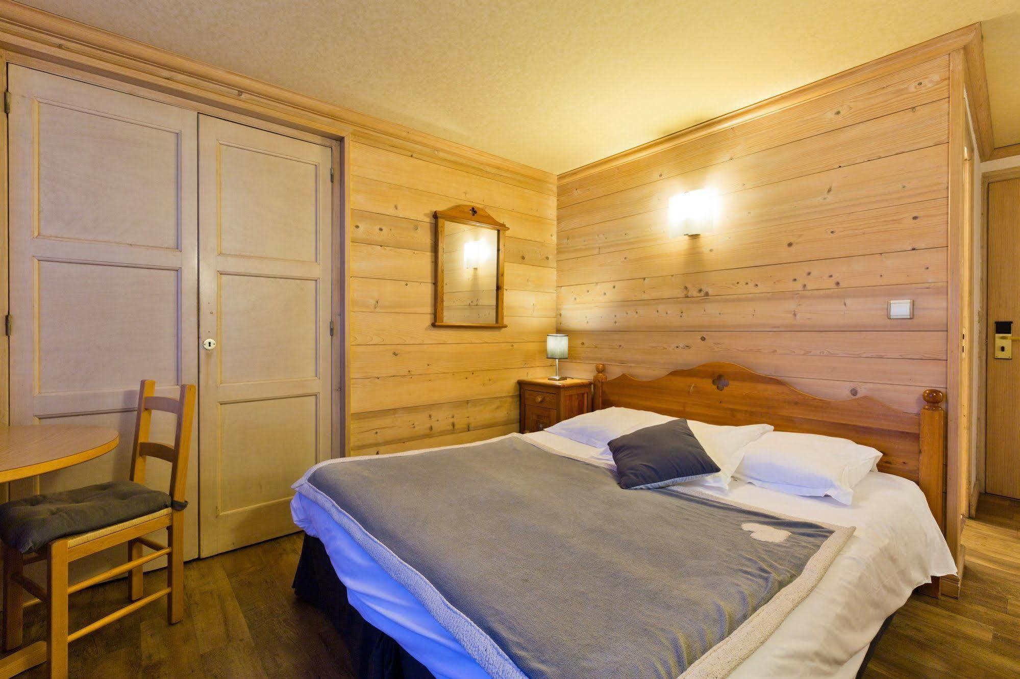 Hotel La Montagne La Clusaz Esterno foto